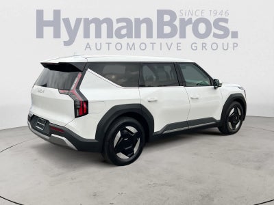 2024 Kia EV9 Light Long Range RWD