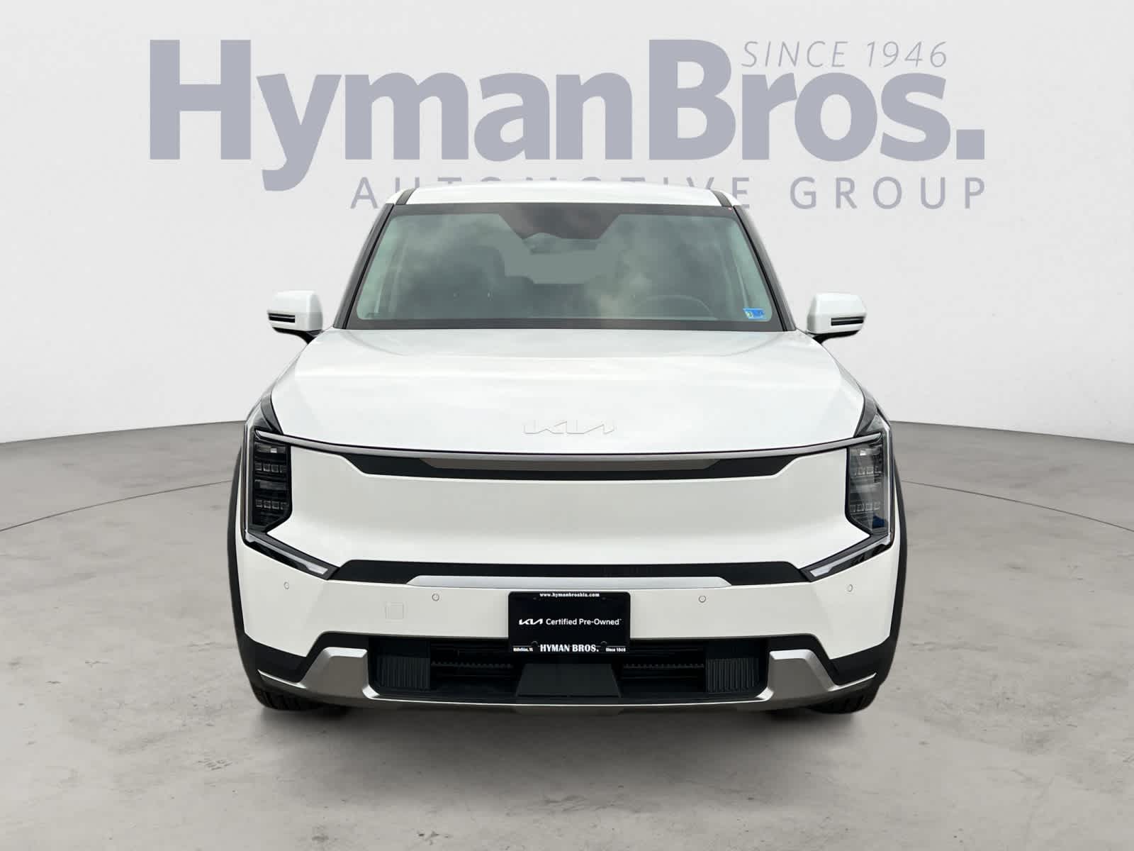 2024 Kia EV9 Light Long Range RWD