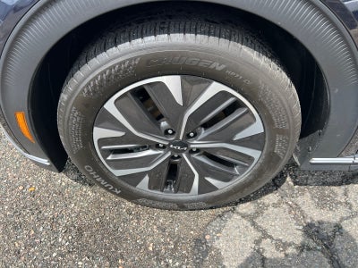 2024 Kia EV6 Light Long Range RWD