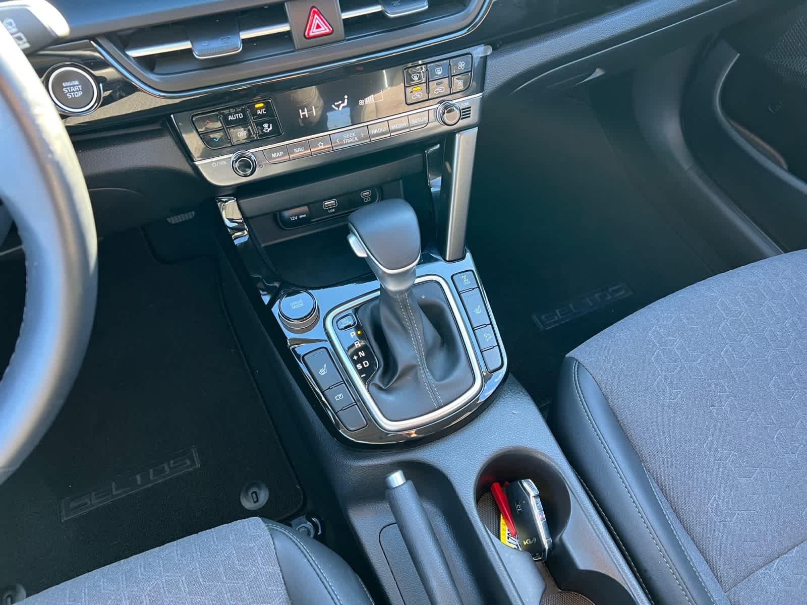 2024 Kia Seltos S IVT AWD