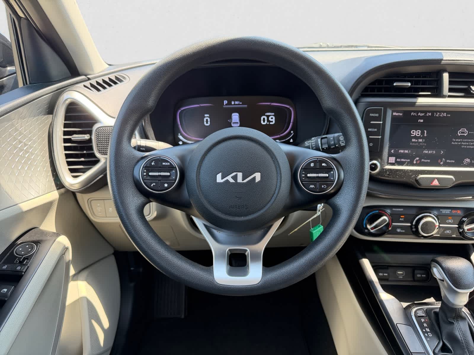 2023 Kia Soul LX IVT