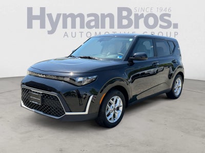 2023 Kia Soul LX IVT