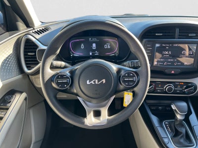 2024 Kia Soul LX IVT