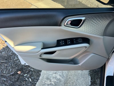 2024 Kia Soul LX IVT