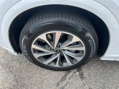 2025 Audi Q6 e-tron Premium Plus quattro