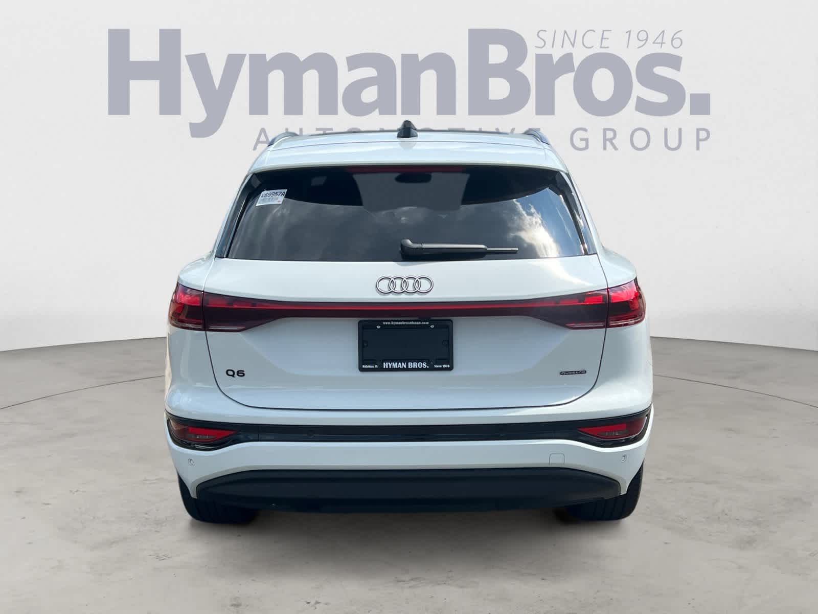 2025 Audi Q6 e-tron Premium Plus quattro