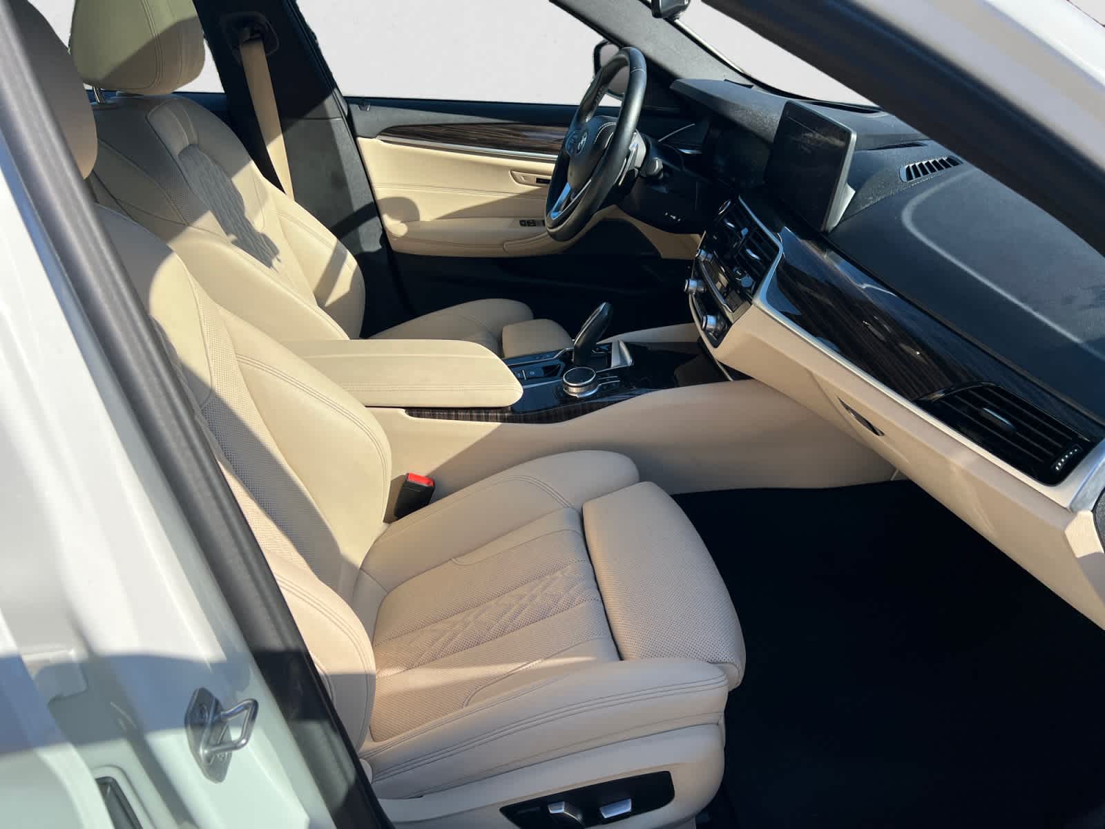 2023 BMW 530e Plug-In Hybrid