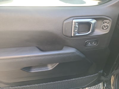 2023 Jeep Wrangler Sahara Altitude 4x4