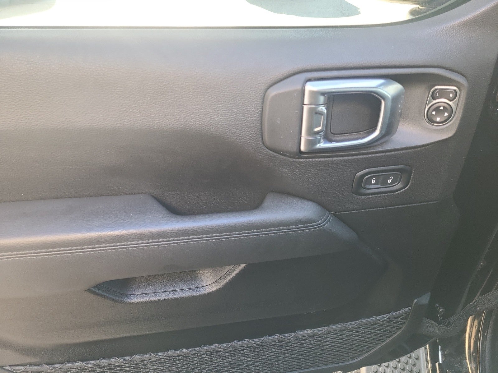 2023 Jeep Wrangler Sahara Altitude 4x4