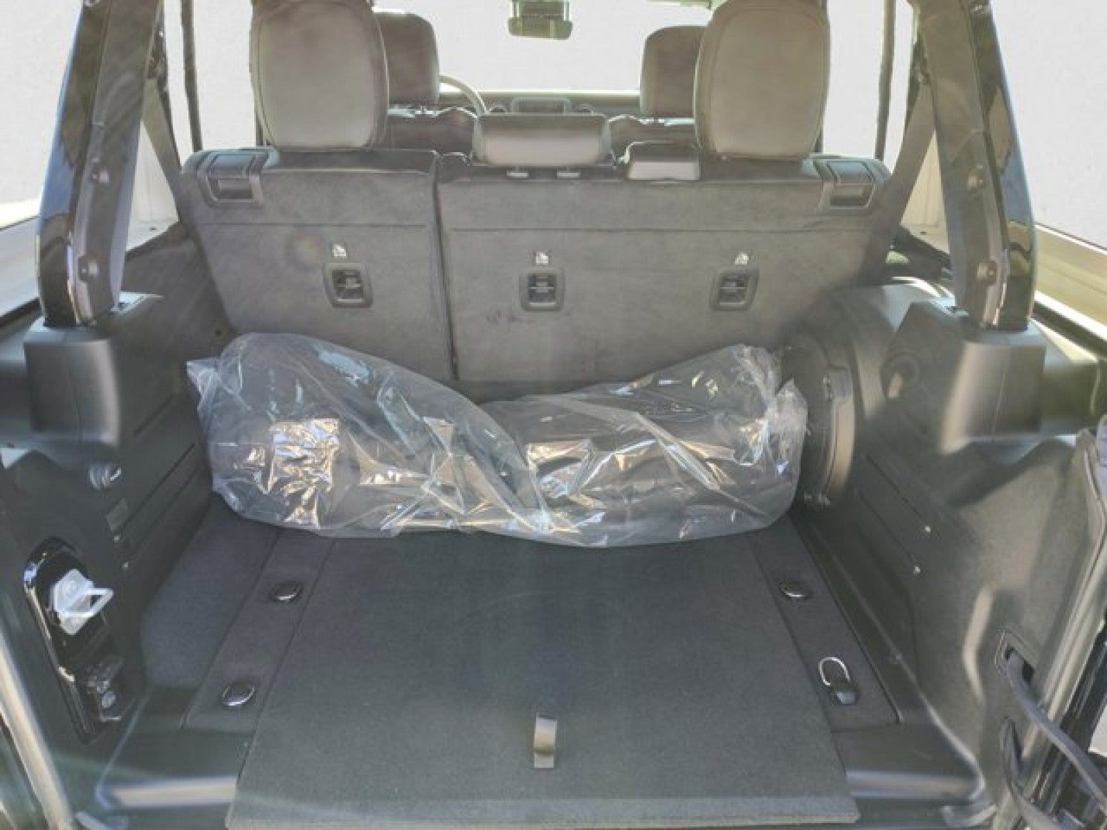 2023 Jeep Wrangler 4xe Sahara High Altitude, Sky One-Touch Top