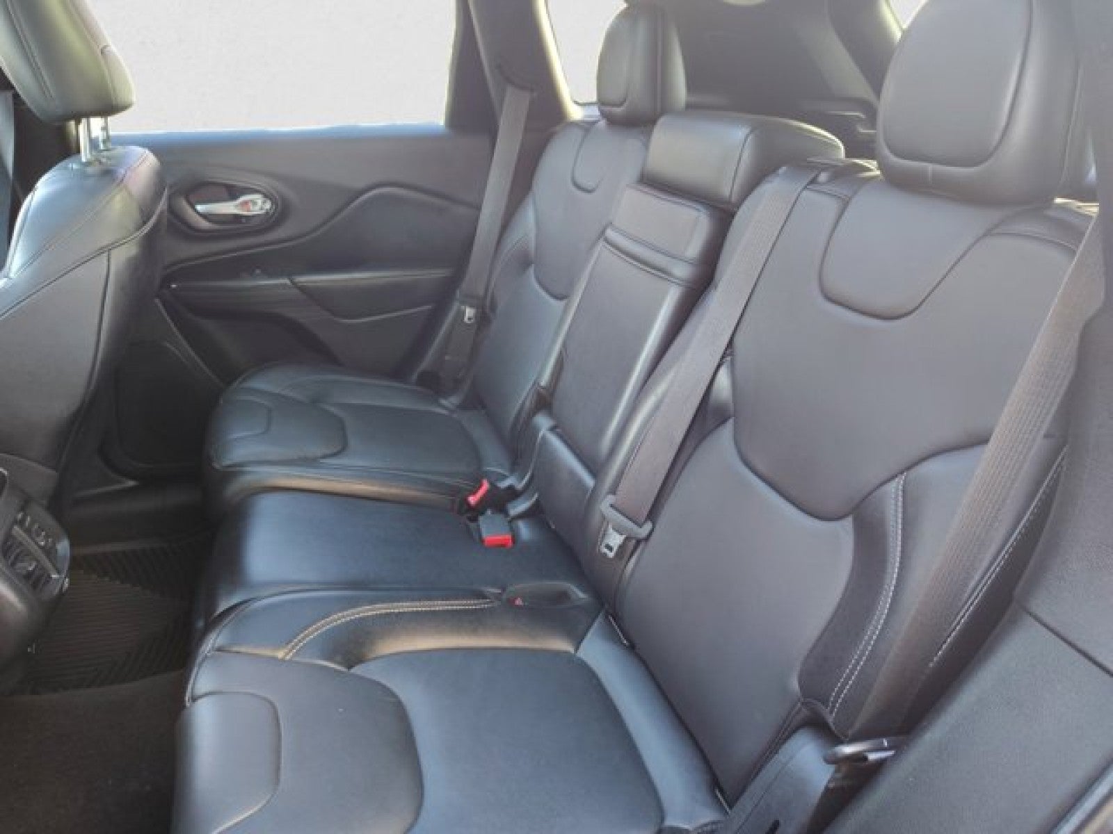 2015 Jeep Cherokee Limited 4WD, Pano, Nav