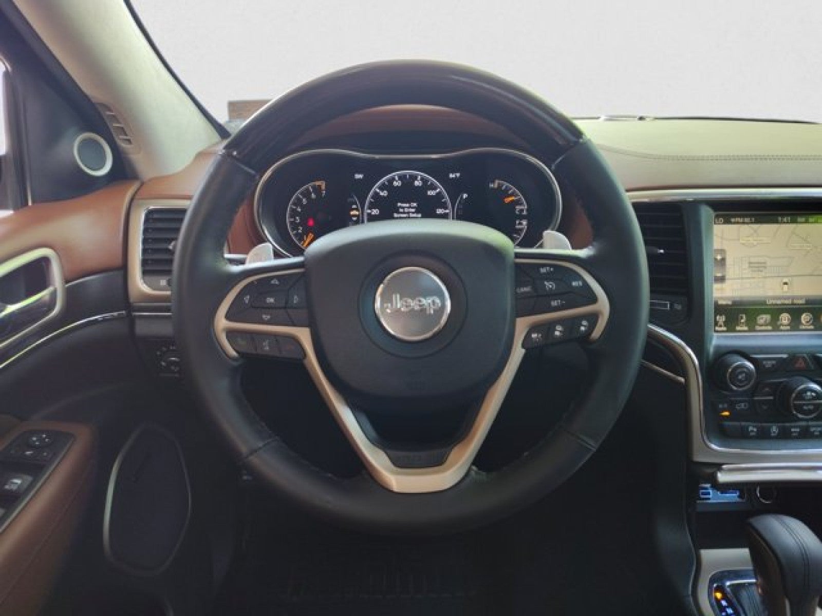 2016 Jeep Grand Cherokee Summit 4WD | Local One-Owner