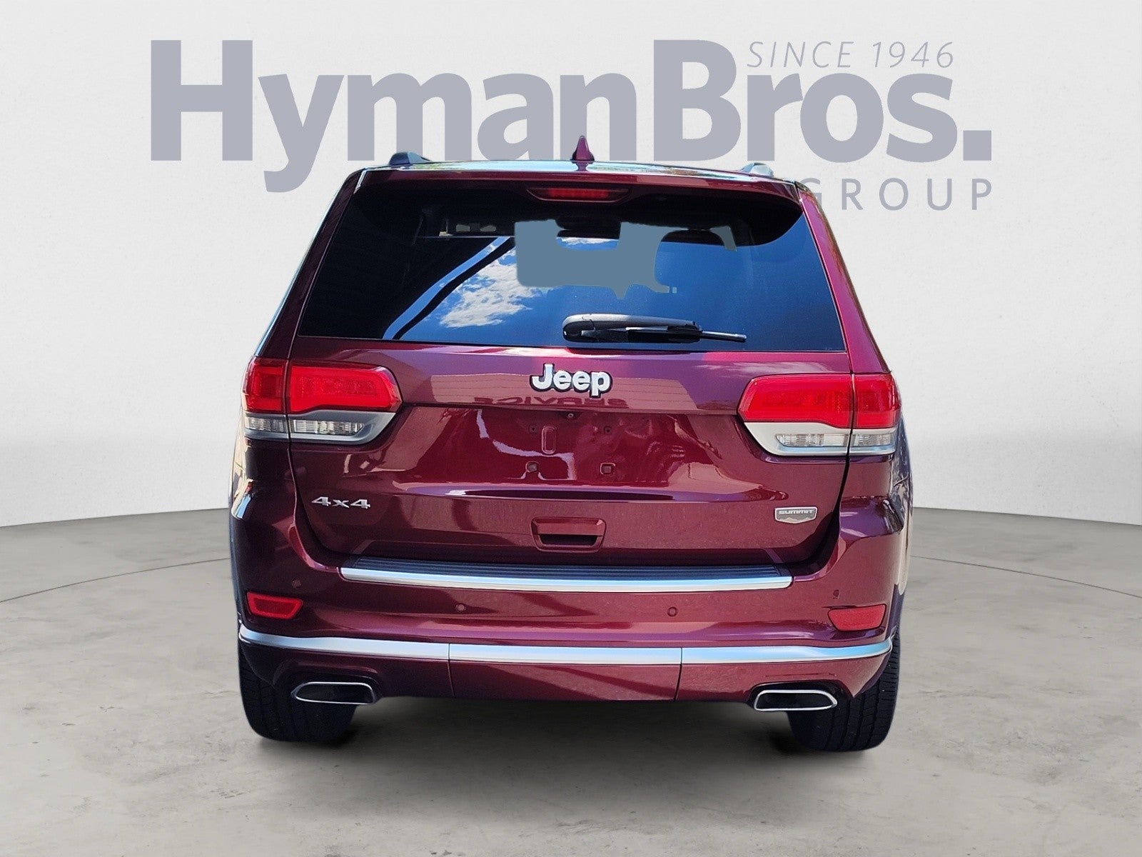 2016 Jeep Grand Cherokee Summit 4WD | Local One-Owner