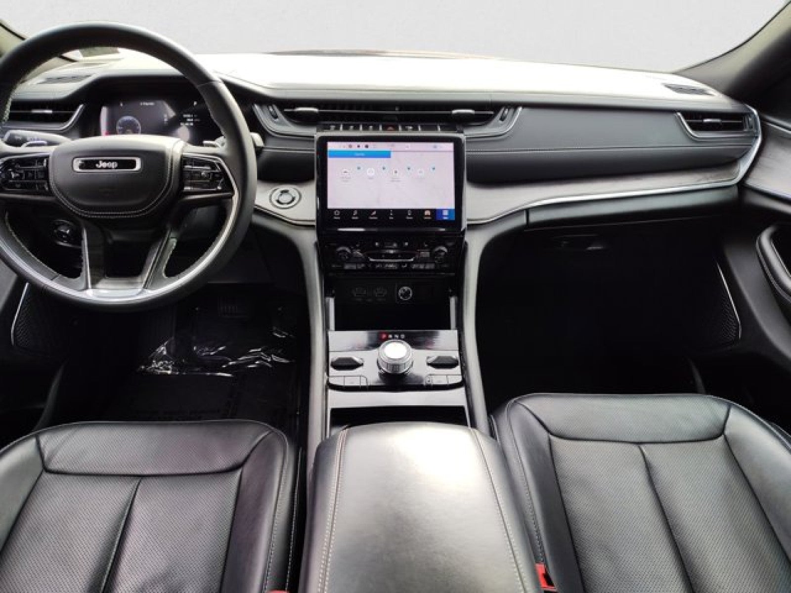 2024 Jeep Grand Cherokee Overland 4x4 | $62k MSRP