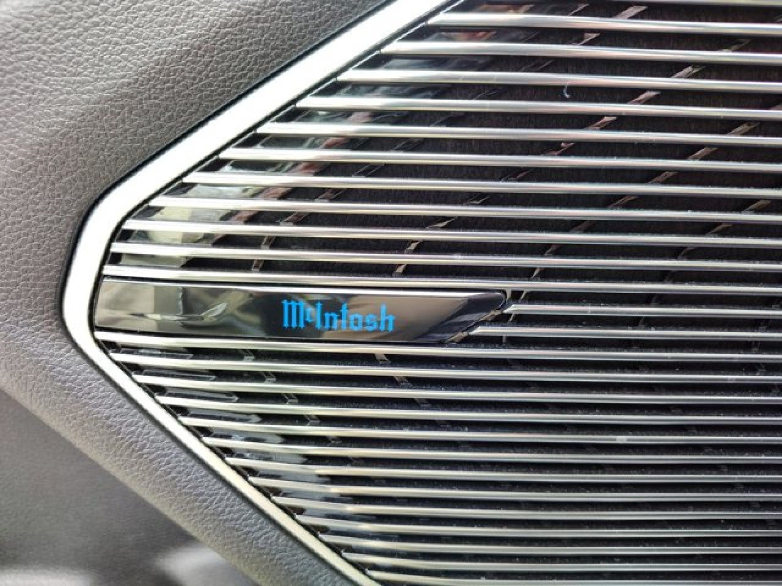 2022 Jeep Grand Cherokee Summit 4x4 | Luxury, Protech, $66k MSRP