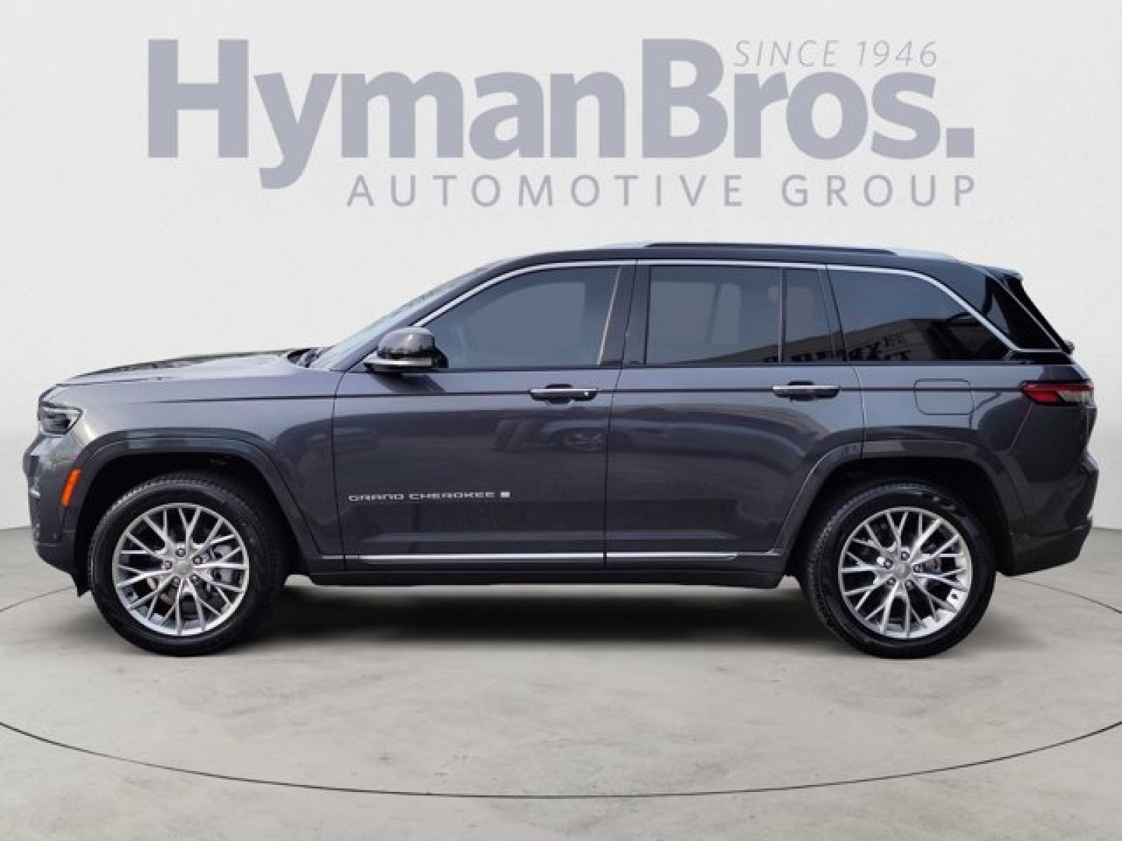 2022 Jeep Grand Cherokee Summit 4x4 | Luxury, Protech, $66k MSRP