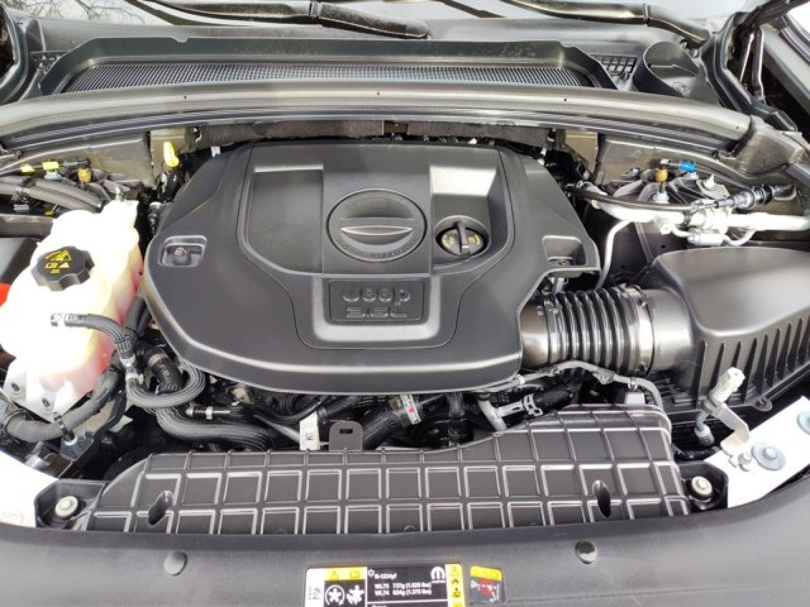 2022 Jeep Grand Cherokee Summit 4x4 | Luxury, Protech, $66k MSRP