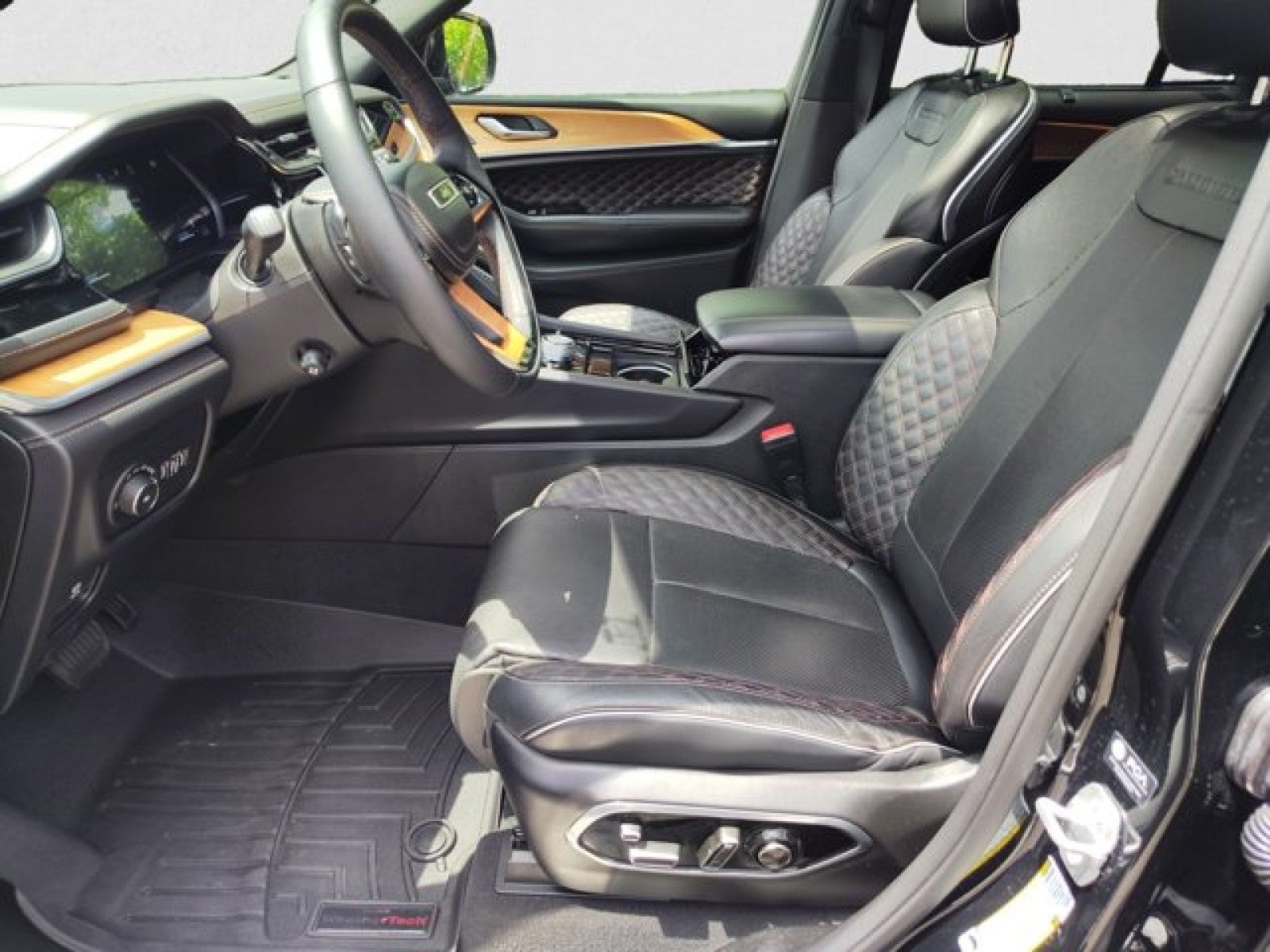 2023 Jeep Grand Cherokee Summit Reserve 4x4 | $72k MSRP