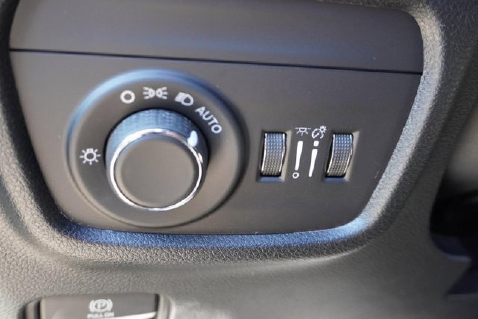 2022 Jeep Grand Cherokee L Laredo L 4x4 | Bucket seats, luxury tech pack