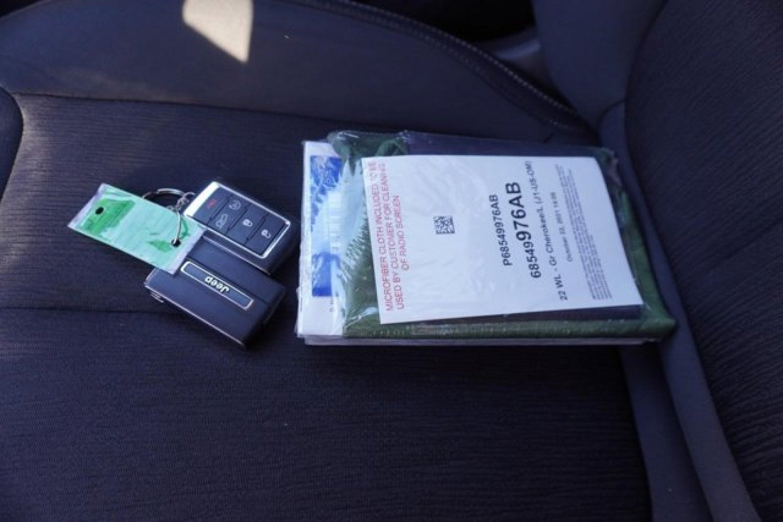 2022 Jeep Grand Cherokee L Laredo L 4x4 | Bucket seats, luxury tech pack