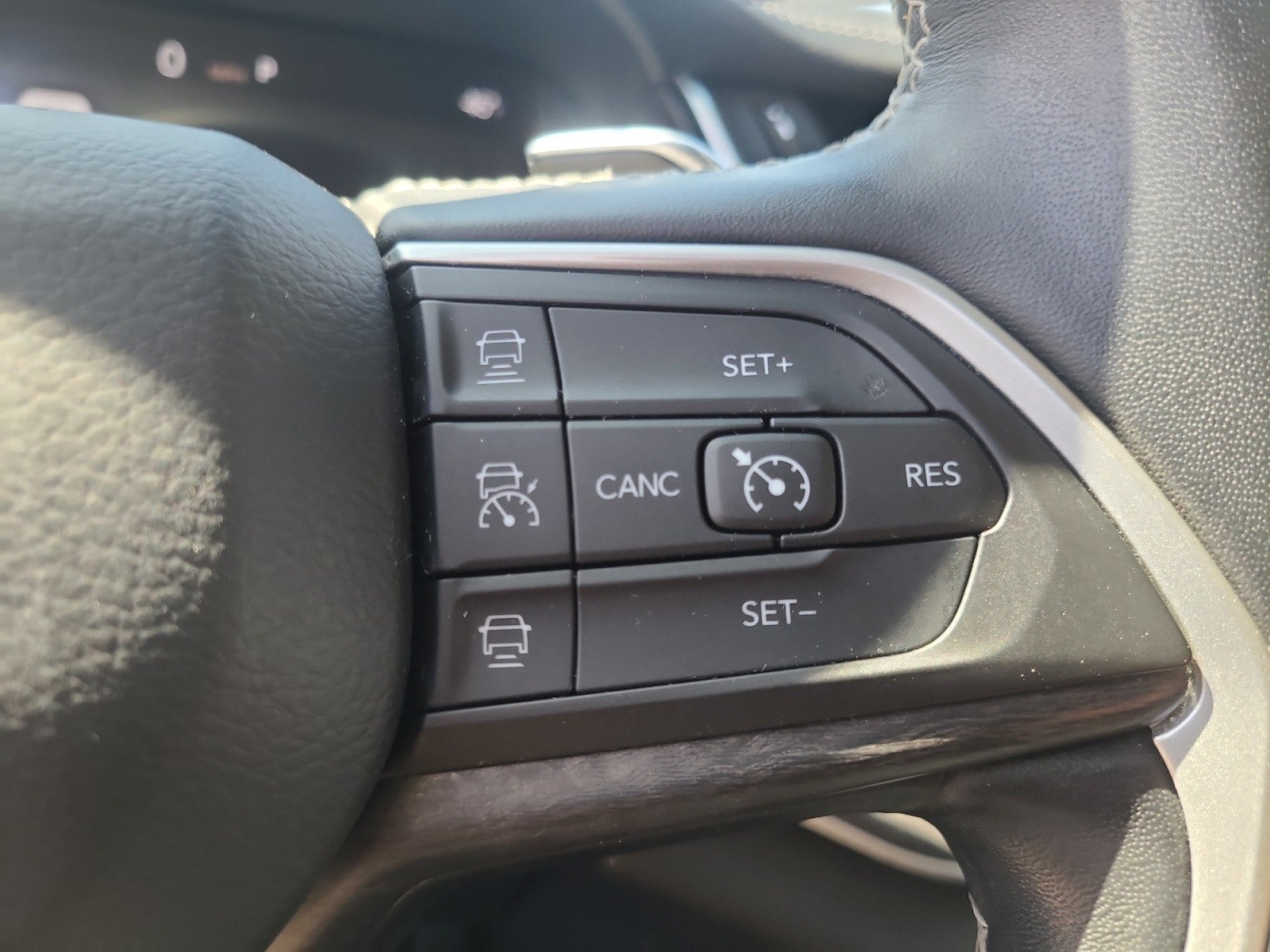 2021 Jeep Grand Cherokee L Limited 4x4 | Pano Roof