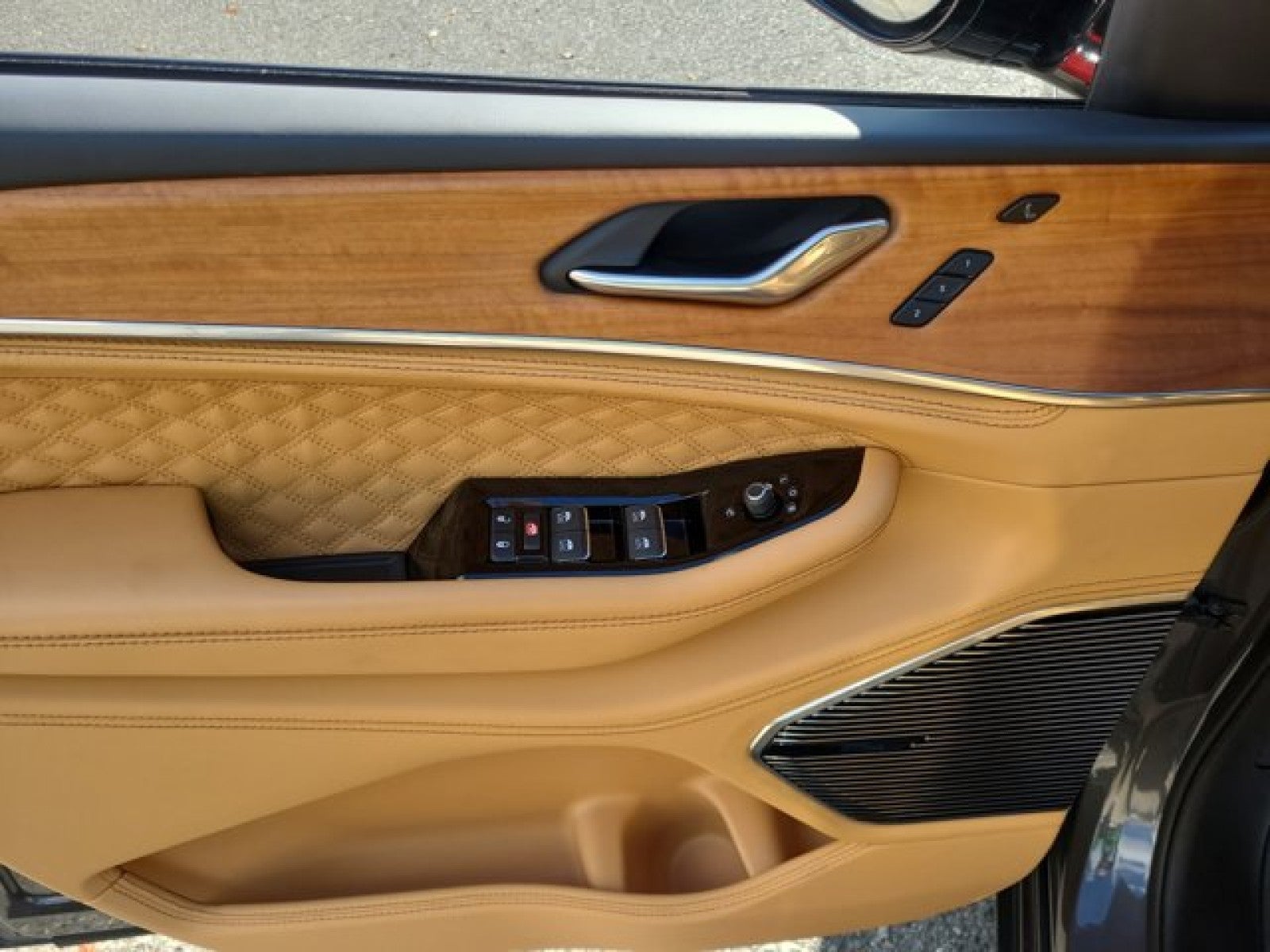 2024 Jeep Grand Cherokee L Summit Reserve | Rear Entertainment, advanced tech