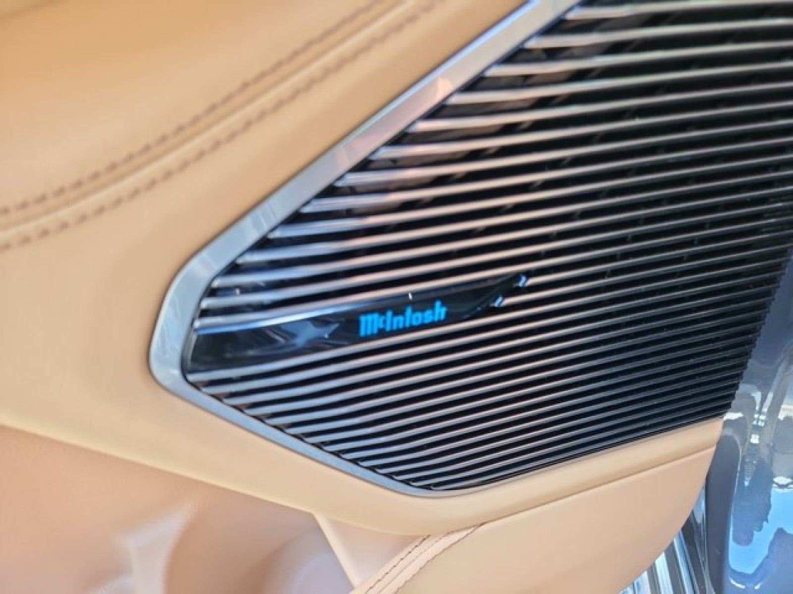 2024 Jeep Grand Cherokee L Summit Reserve | Rear Entertainment, advanced tech