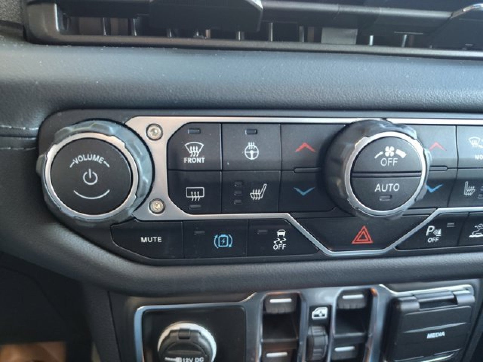 2024 Jeep Wrangler 4xe High Altitude | Sky Power Top