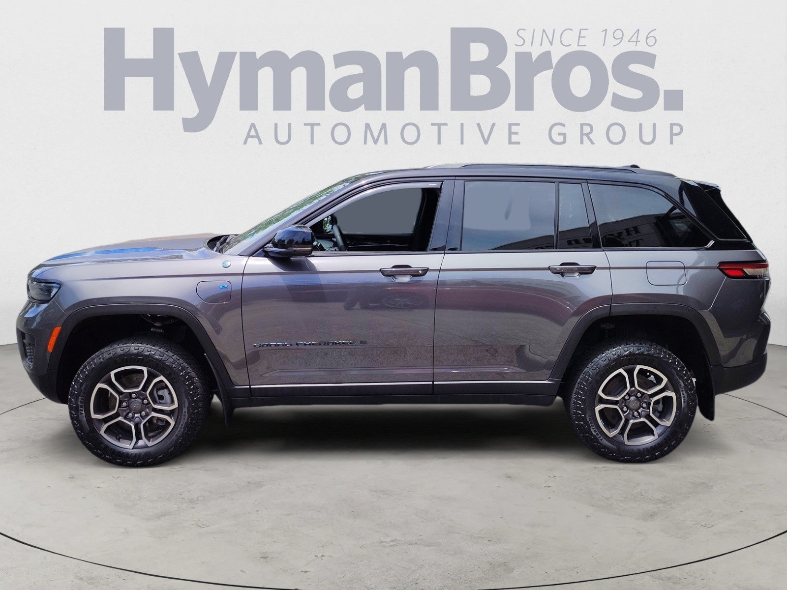 2023 Jeep Grand Cherokee 4xe Trailhawk 4x4 | Luxury Tech III