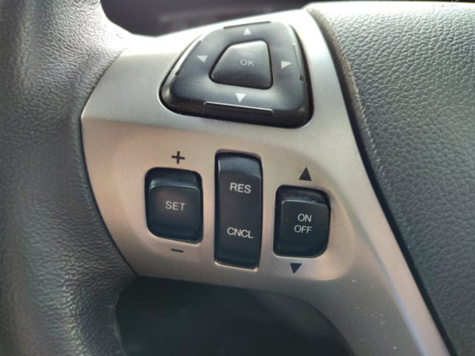 2017 Ford Taurus SEL