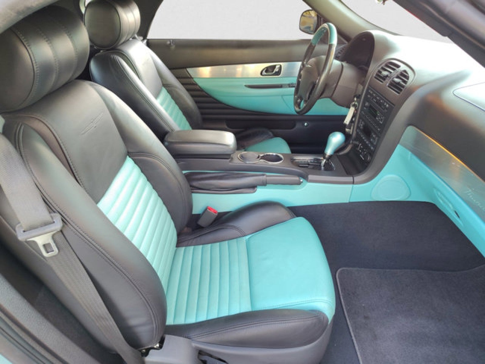 2002 Ford Thunderbird Premium