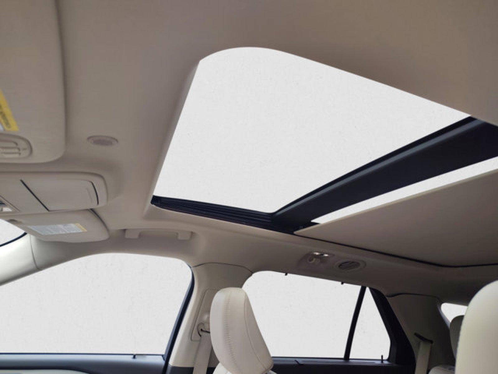 2020 Ford Explorer Platinum 4WD | Premium tech, 21 Wheels,