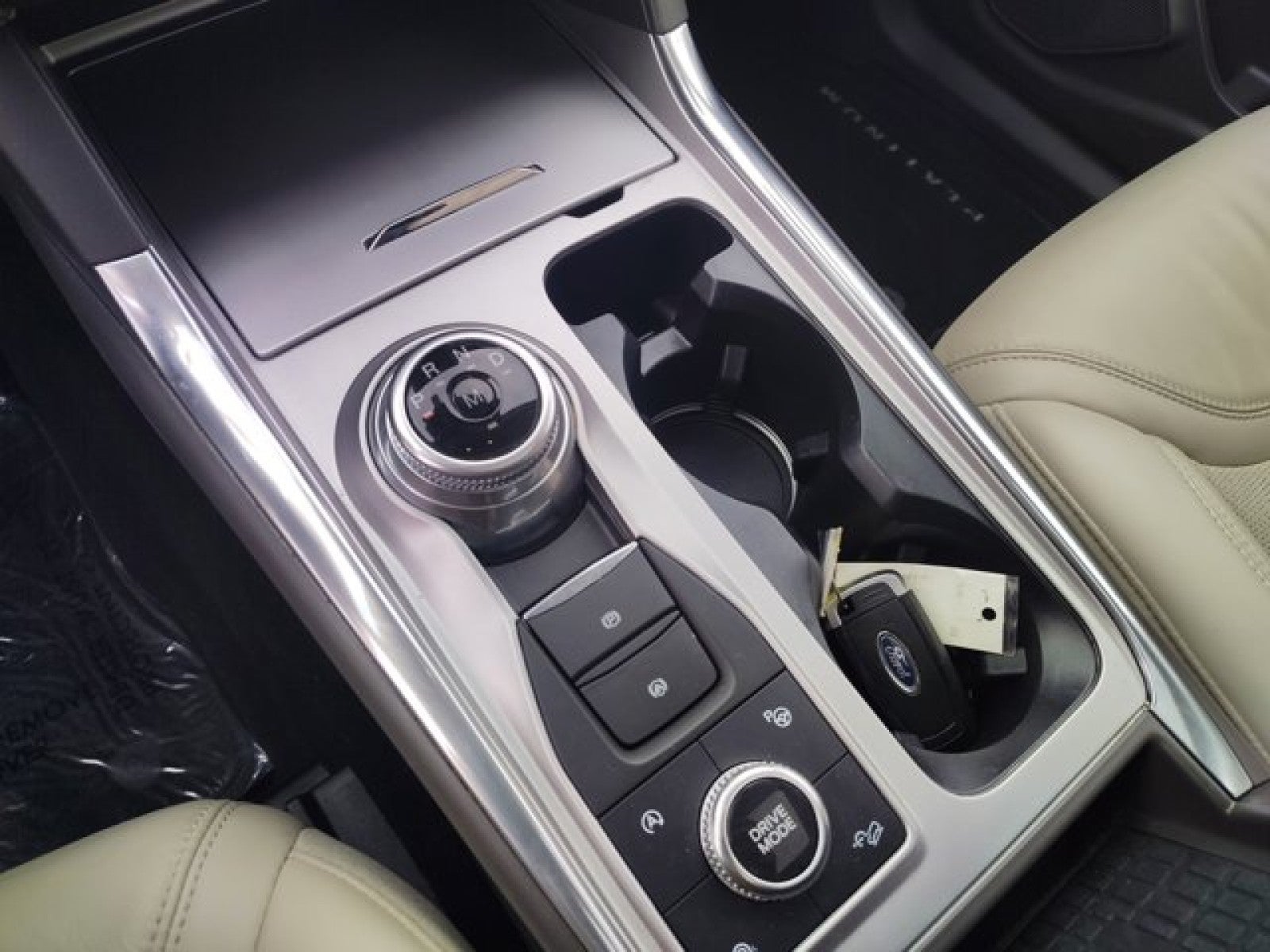 2020 Ford Explorer Platinum 4WD | Premium tech, 21 Wheels,