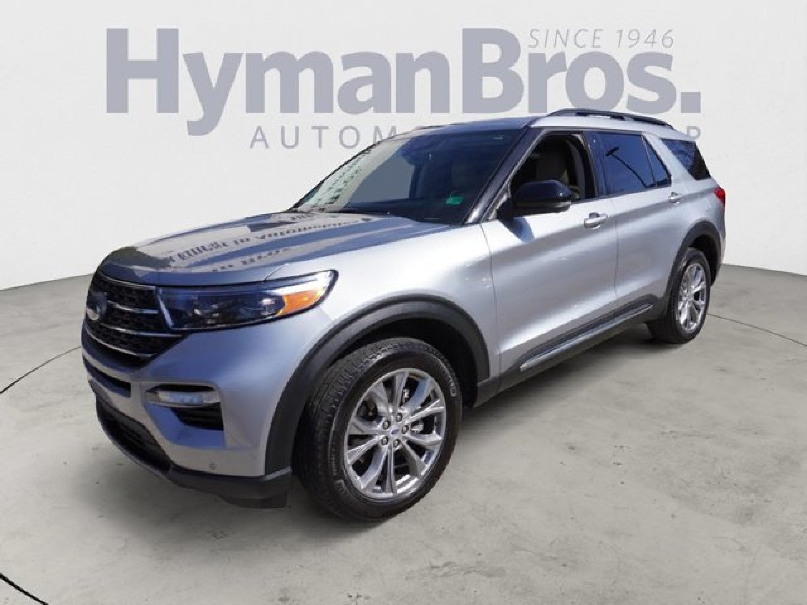 2022 Ford Explorer XLT 4WD | Pano, tech, leather, 20's