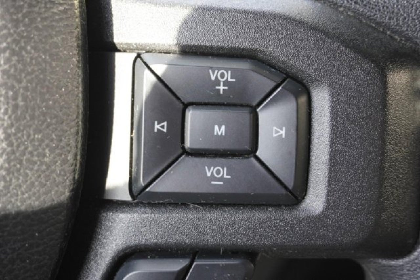 2020 Ford F-150 XLT SuperCrew