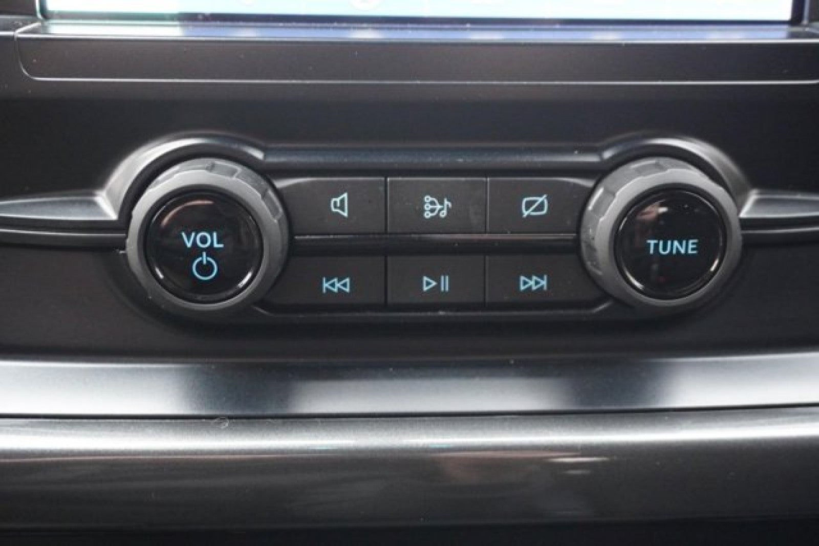 2023 Ford F-150 SuperCrew 4WD | FX4, STX Black Appearance