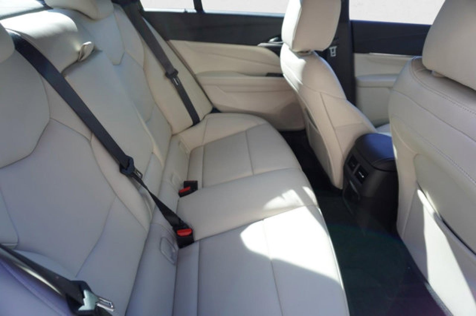 2023 Cadillac CT4 Luxury