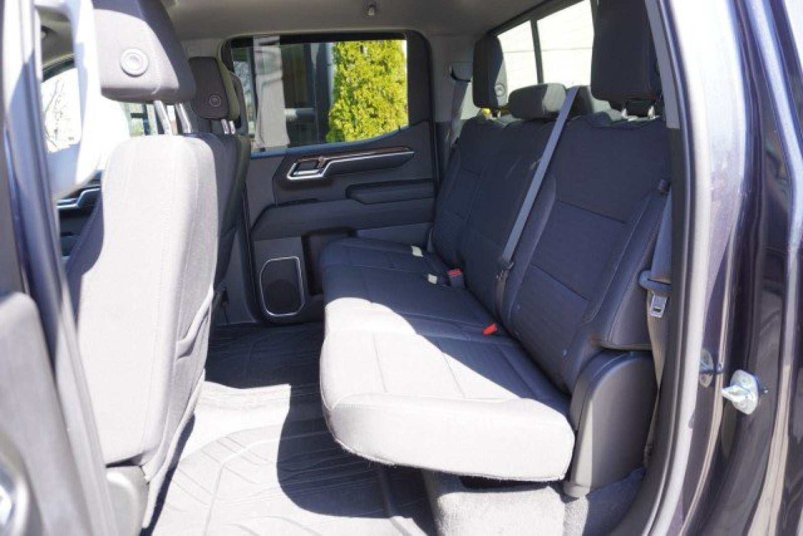 2022 Chevrolet Silverado 1500 RST 4WD Crew Cab