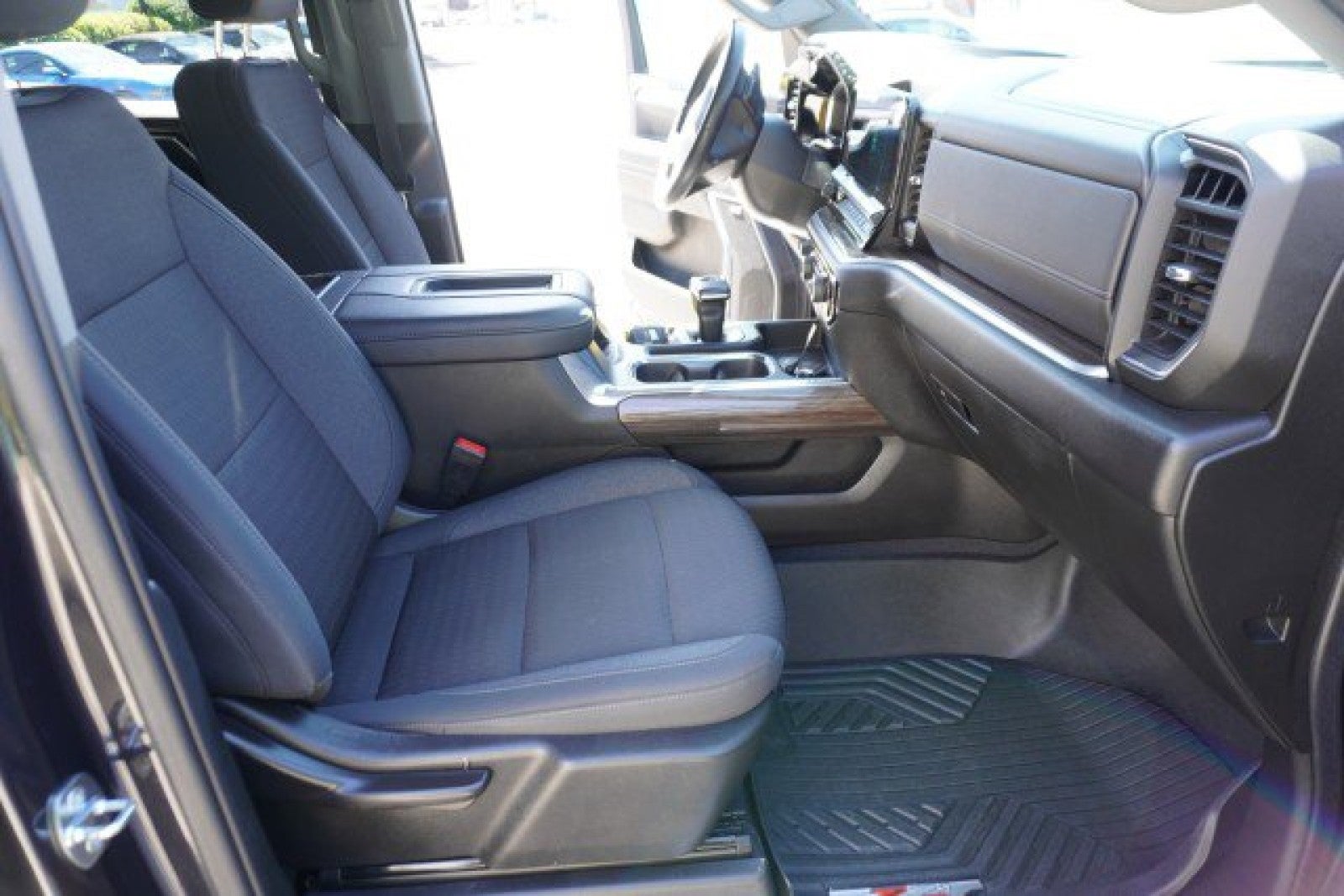 2022 Chevrolet Silverado 1500 RST 4WD Crew Cab