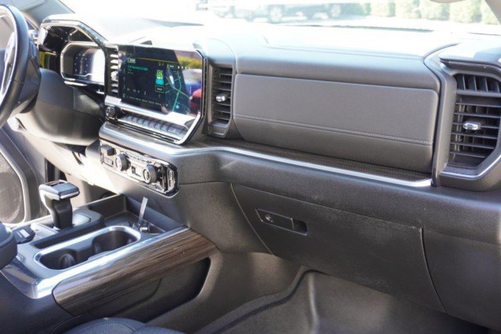 2022 Chevrolet Silverado 1500 RST 4WD Crew Cab