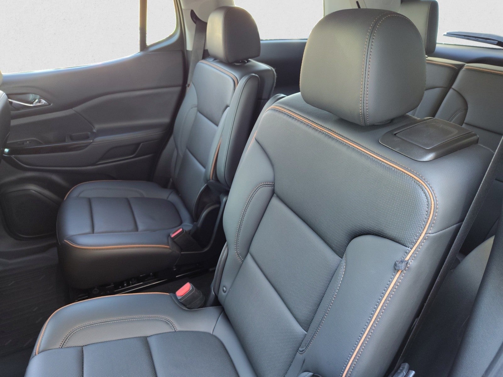 2023 GMC Acadia AT4 AWD