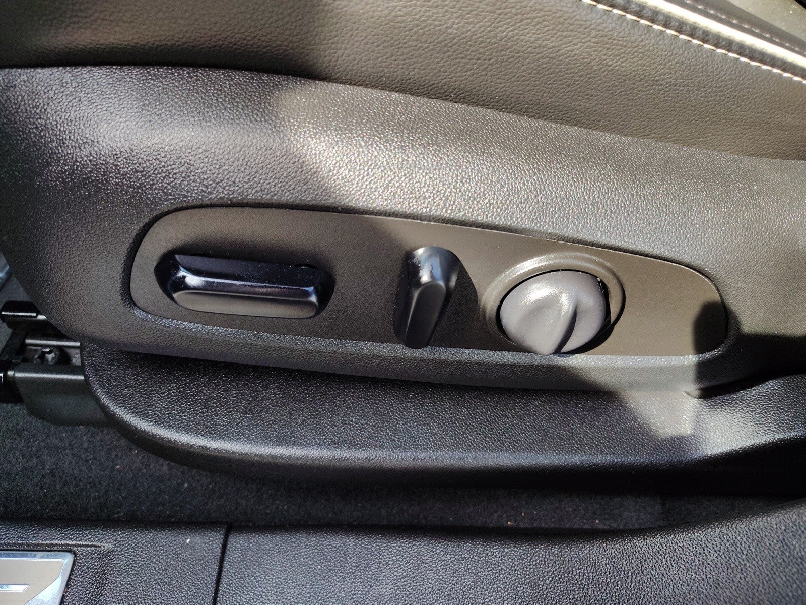 2023 GMC Acadia Denali AWD | Ultimate Package