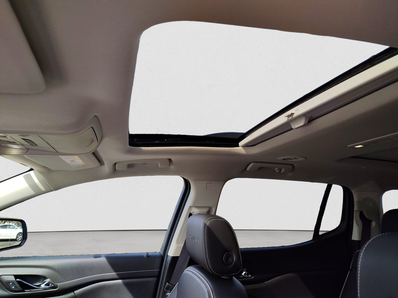 2023 GMC Acadia Denali AWD | Ultimate Package