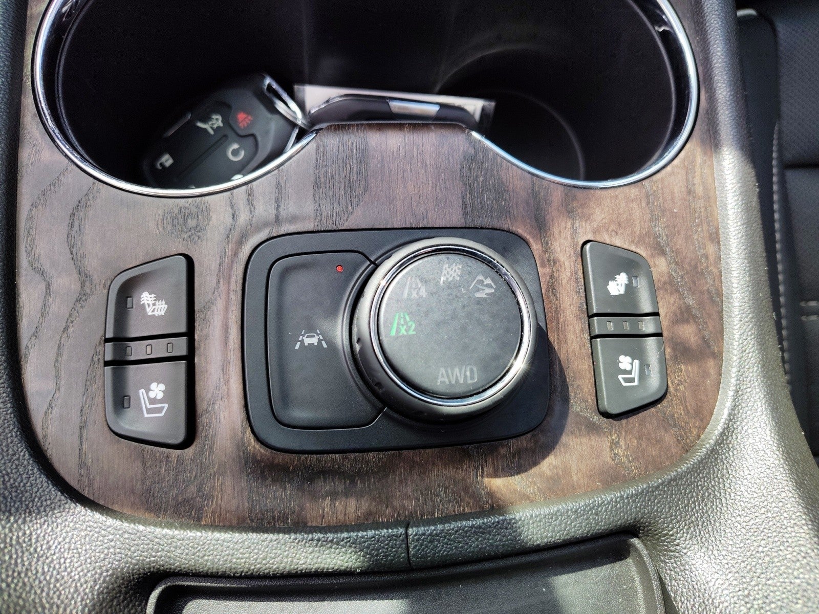 2023 GMC Acadia Denali AWD | Ultimate Package