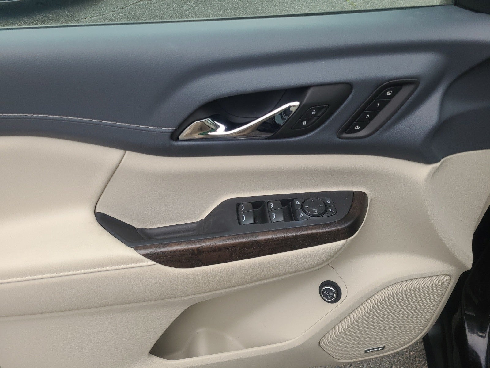 2023 GMC Acadia Denali AWD | Pano