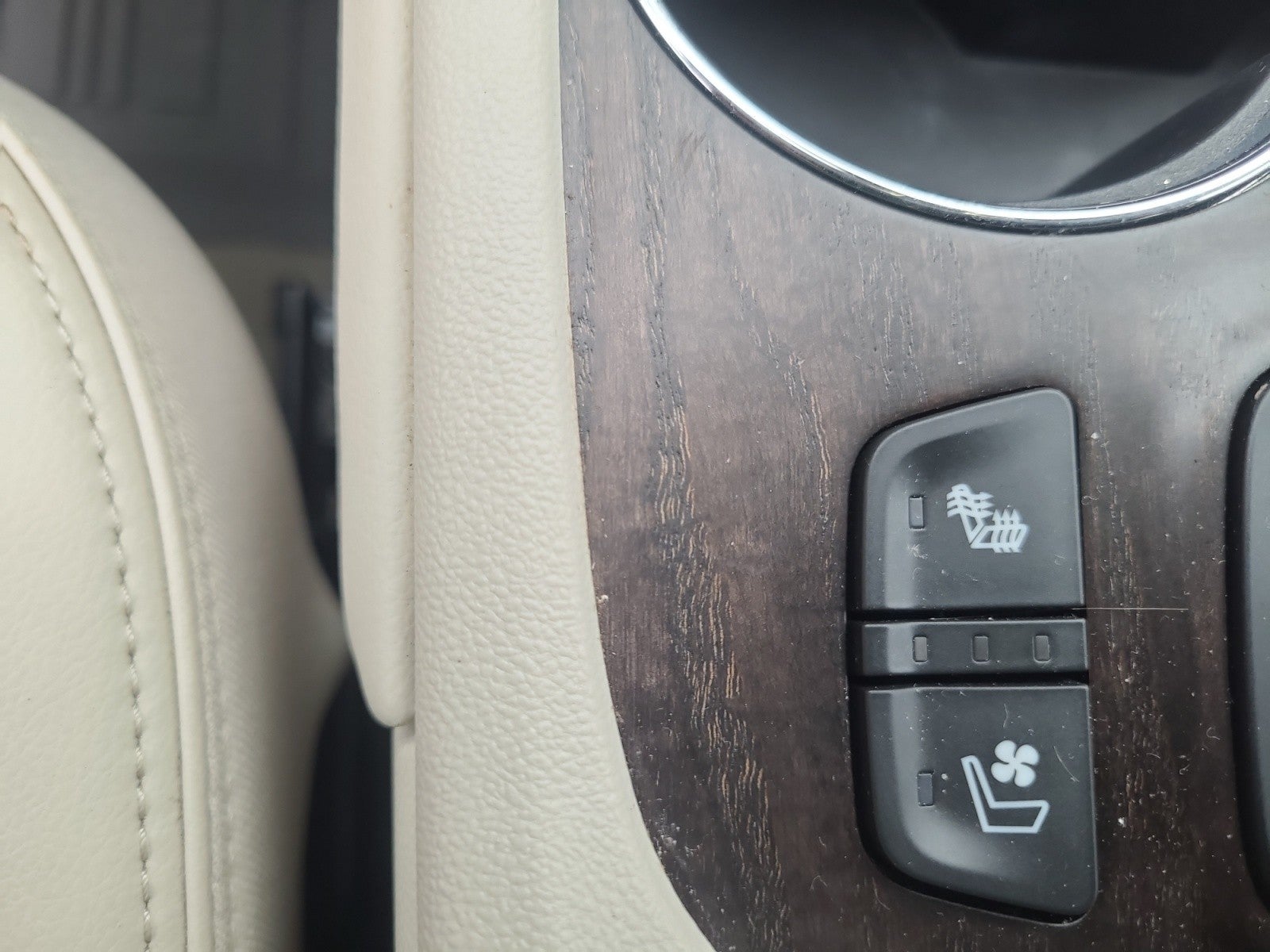 2023 GMC Acadia Denali AWD | Pano