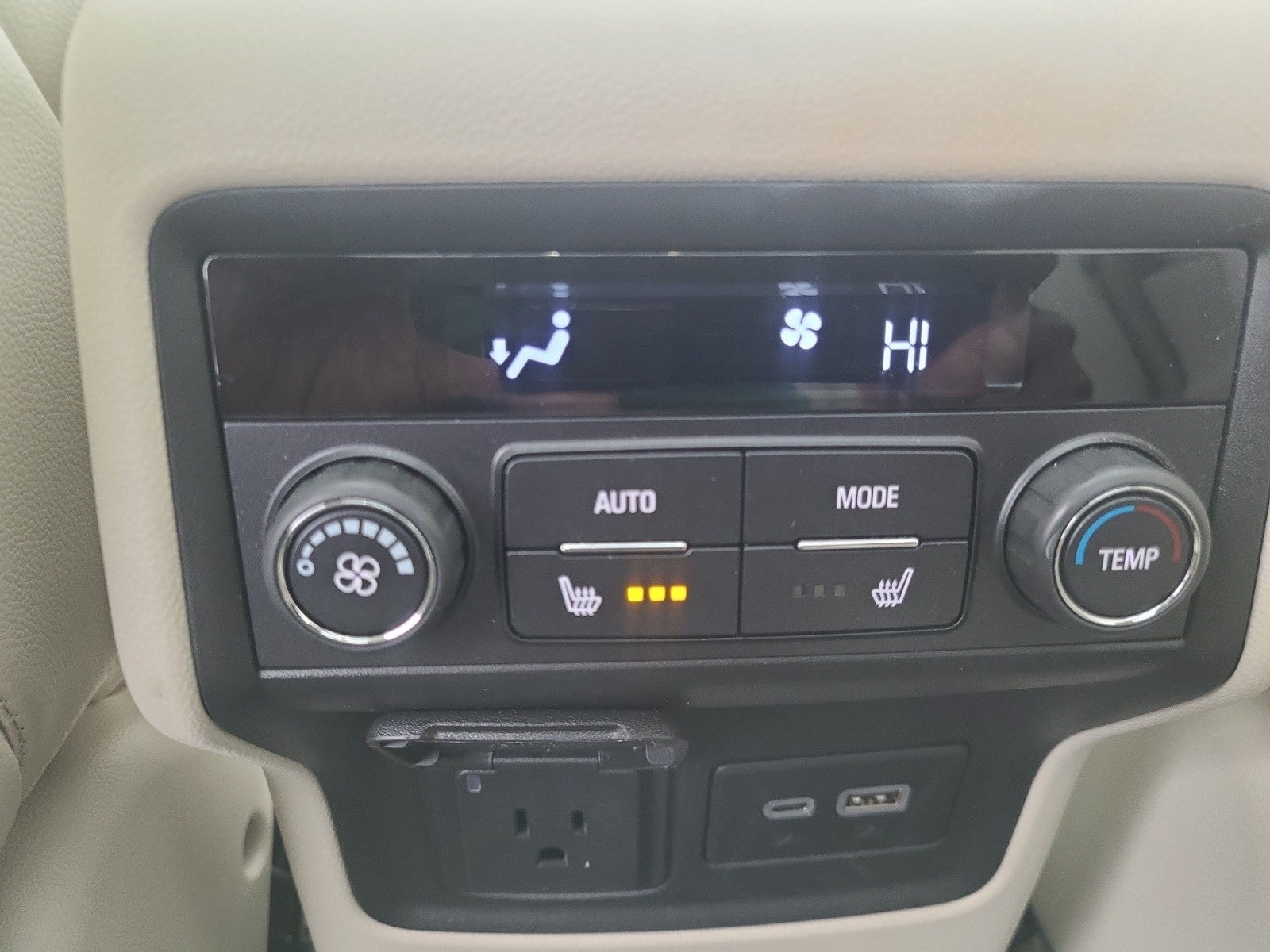 2023 GMC Acadia Denali AWD | Pano