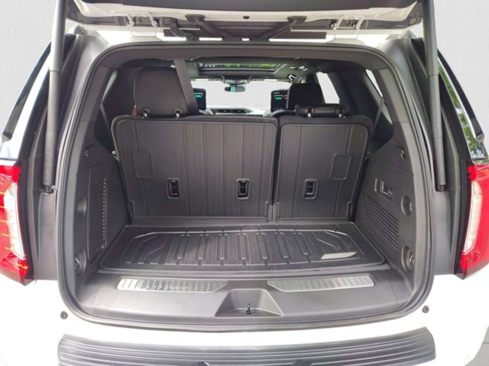 2023 GMC Yukon Denali 4x4 | 1 Owner, Only 4,000 Miles! Rear Seat Media System