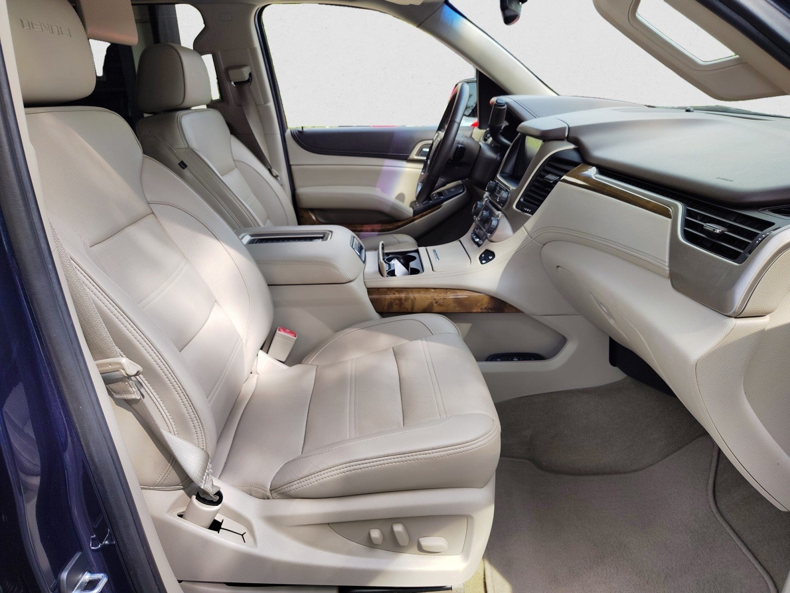 2017 GMC Yukon XL Denali 4WD