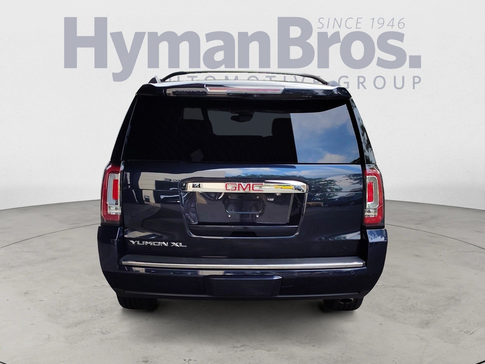 2017 GMC Yukon XL Denali 4WD